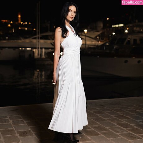 maghla_ top model photo