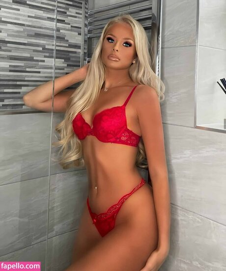 Maddie Tagg art actress photos