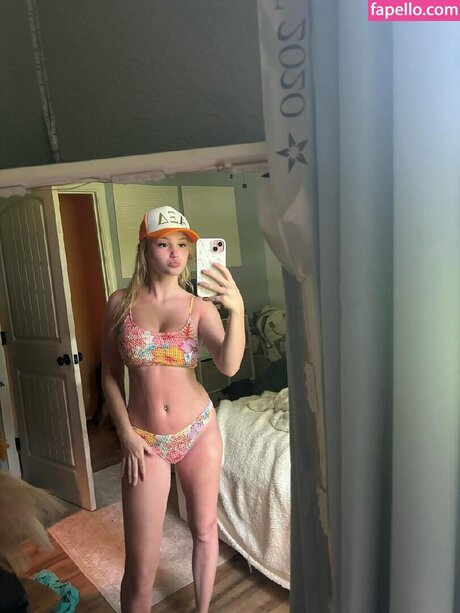 Mads Thompson Maddiiedee pornstar adult picture