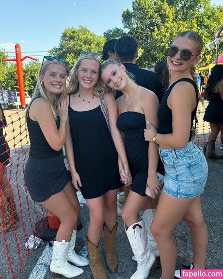 Mads Thompson Maddiiedee star sex gallery