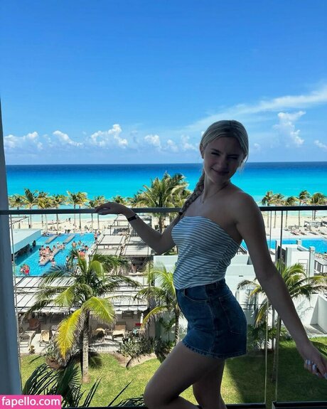 Mads Thompson Maddiiedee pornstar sexy gallery