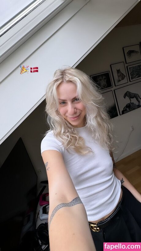 Marie Watson star beautiful pics