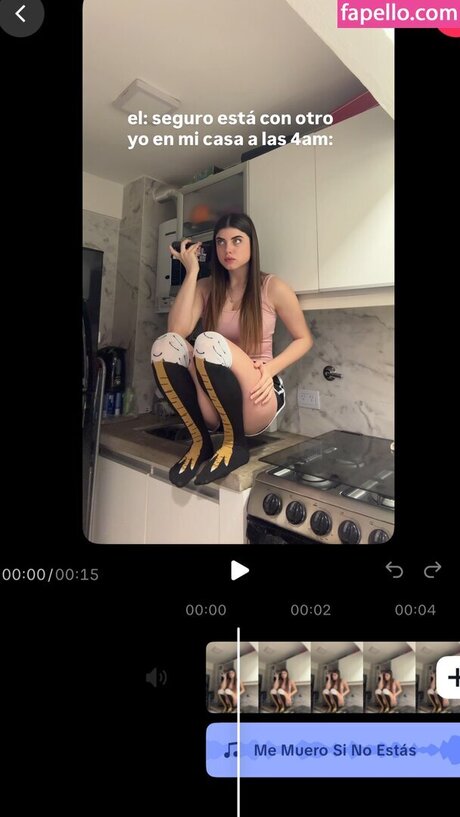 Celepamio model naked photos