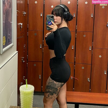 Juliakins erotic star img