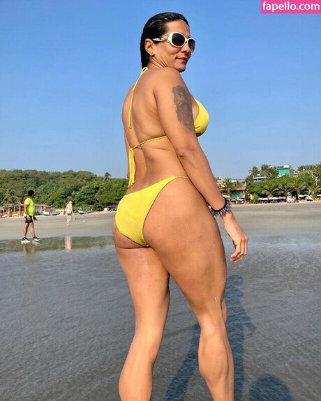 Sheetal Sahni model nice photo