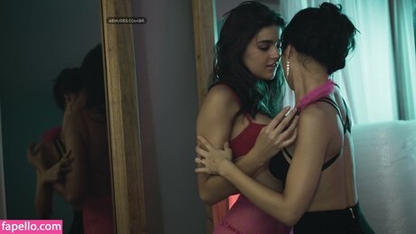 Julia Byrro top star picture