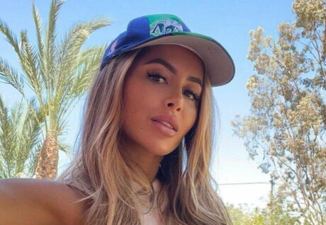 El Himer pornstar adult galleries