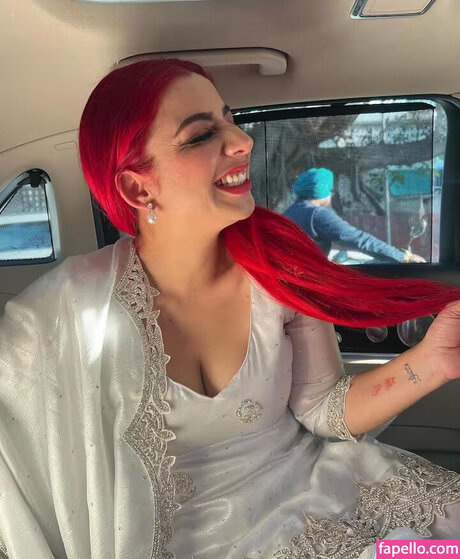 Jasmine Sandlas pornstar hot image