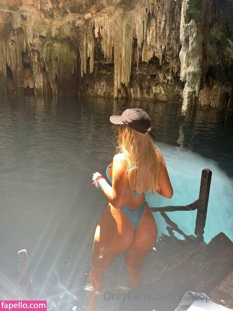 Antonela Pane model art photos