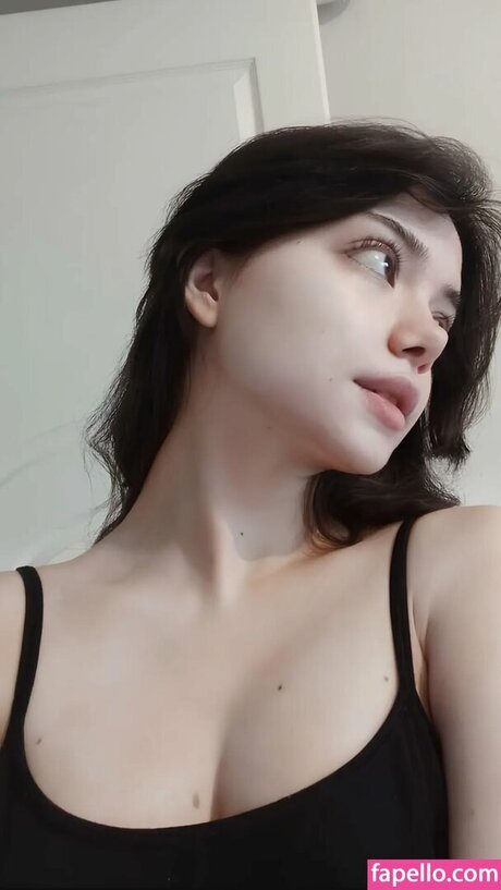 Mitsurigen model sexy images