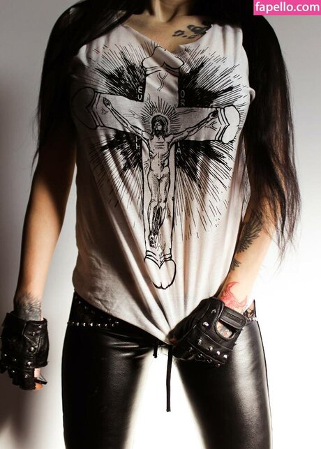 Toxic Vision star nice pics