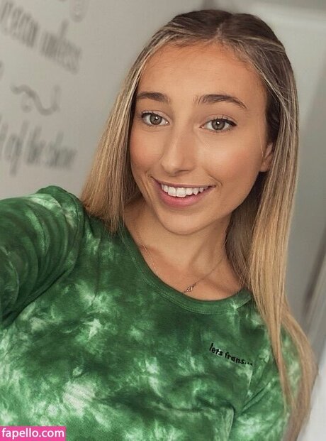 Chlo Matt star top archive