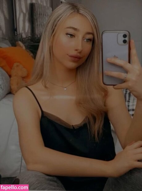 Chlo Matt pornstar naked photos