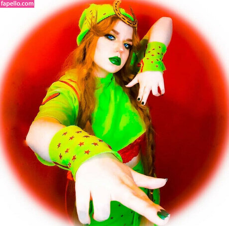 Plaguemaryjane model sexy pics