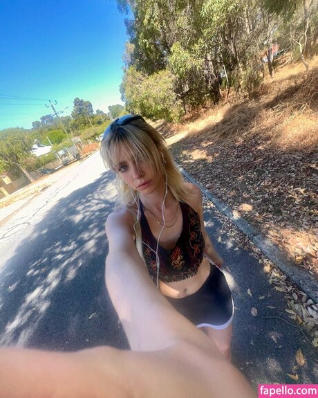 Maddie Phillips star pretty archive