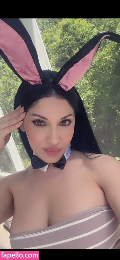 slanofflames naked actress img