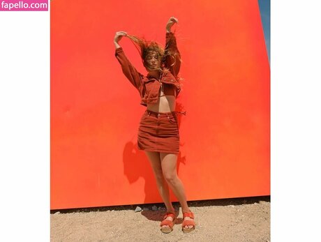 Billie Lourd star top img