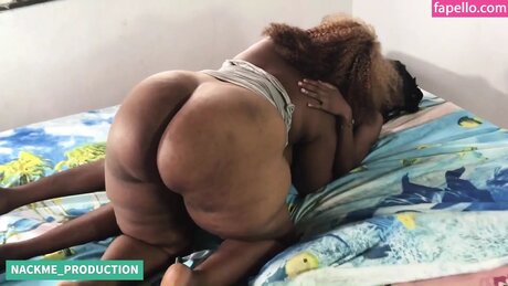 Alexandra Santiago model photos