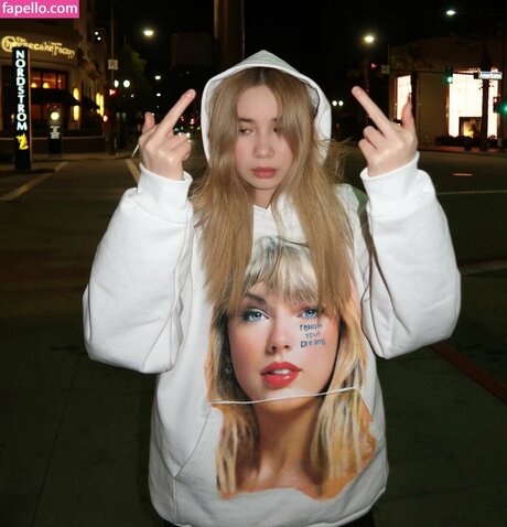 Liltaybepoppin adult star photo