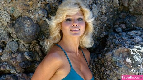 Loni Anderson model pretty photos