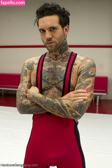 Small Hands adult actress img