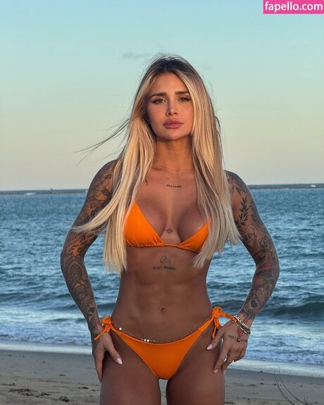 Bruna Rotta nice actress pics