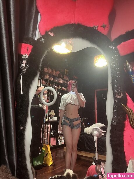 mimichan259 naked star pic