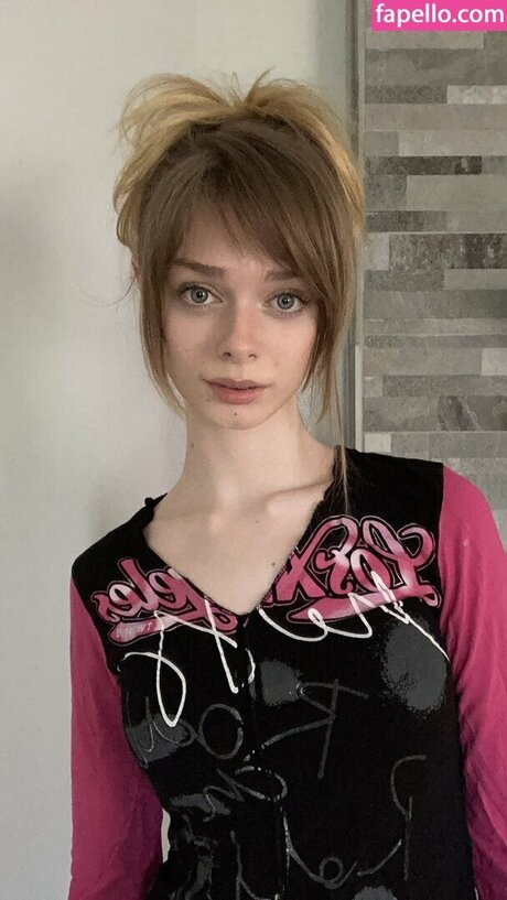 Carmaxlla pornstar sexy pic