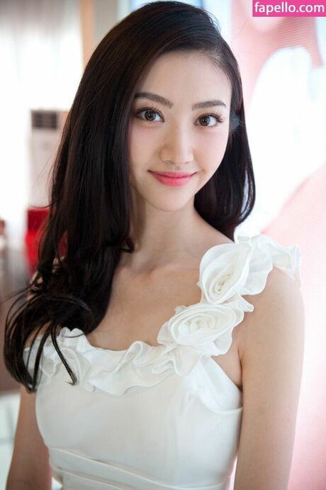 Jing Tian nudes model gallery