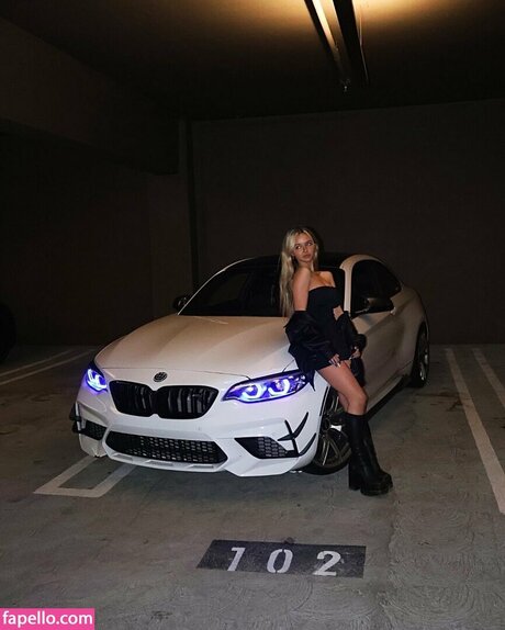 Thalia Hamidi nude star photo