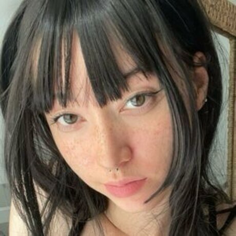 kaerisake erotic actress image