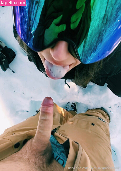 WetLikeAnOcean art star gallery