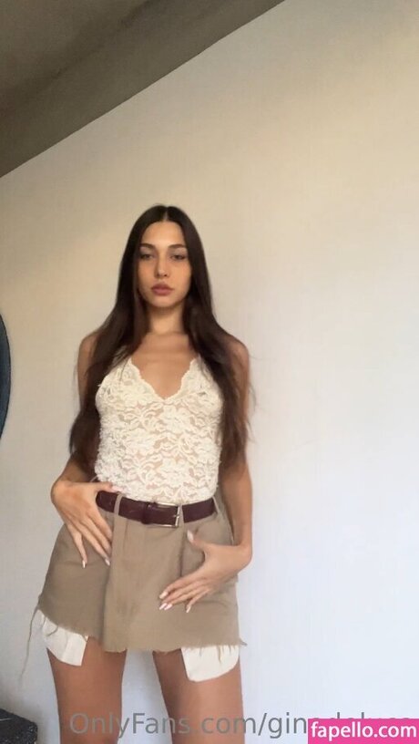 WetLikeAnOcean pornstar high quality images