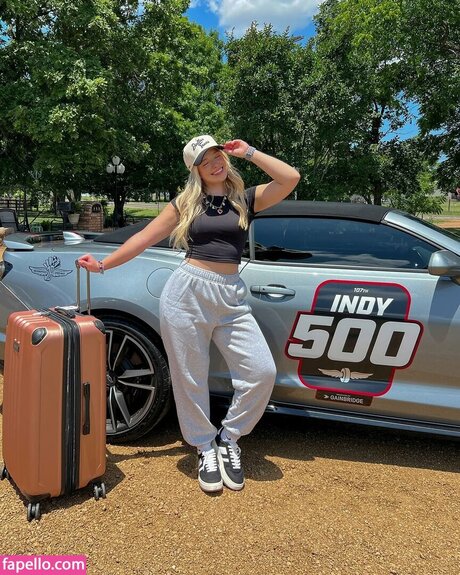 Lynzie Fulton adult star pictures