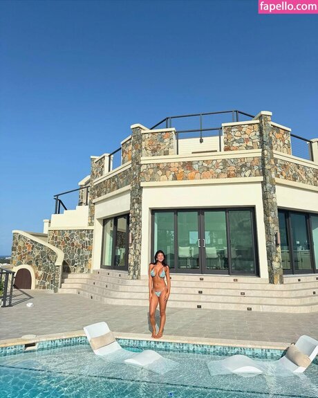 Lydia Lowry perfect actress gallery