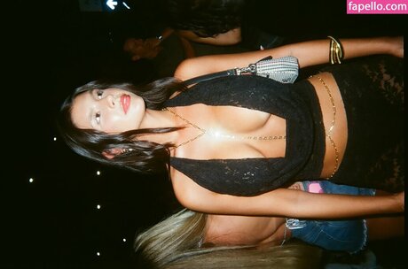 Lydia Lowry model free pic