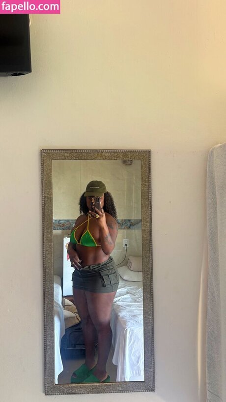 Jucizar model xxx gallery