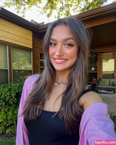 Katie Thompson sexy model pictures