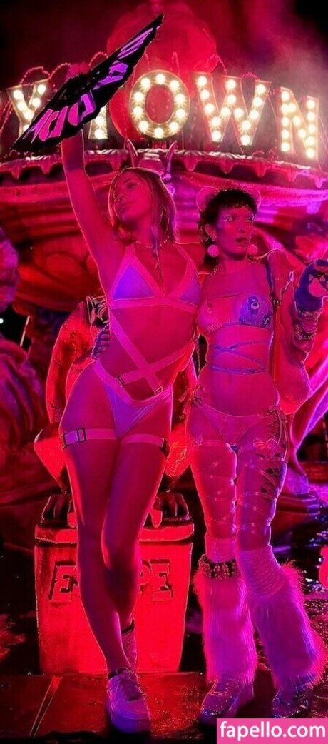 Caroline Ambrose model hot archive