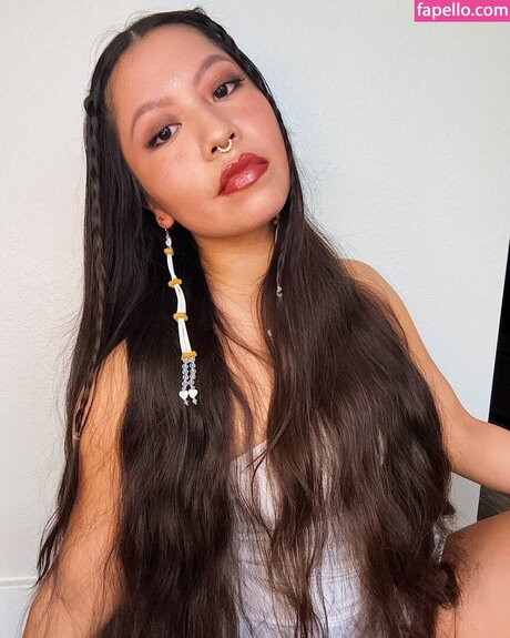 social media influencer onlyfans beautiful naked pics