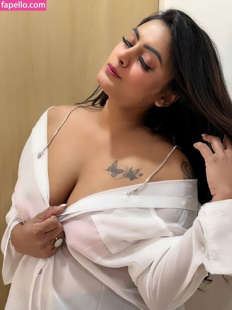 Twinkle Kapoor hd pornstar photo