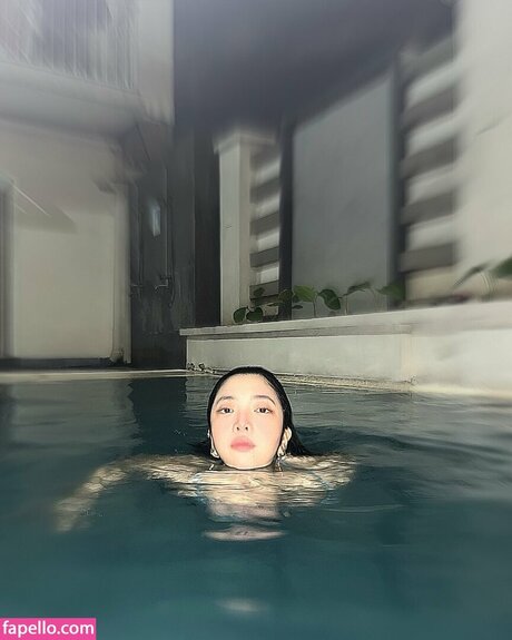 Omulet t star exclusive picture