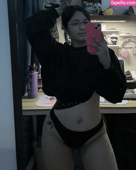 Omulet t pornstar pretty image