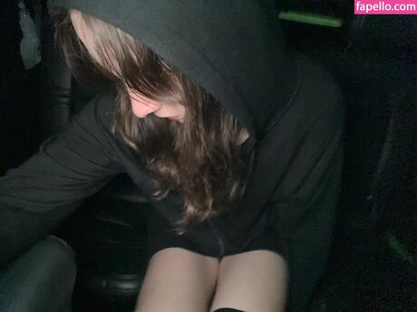 Ella Woolsey model xxx image