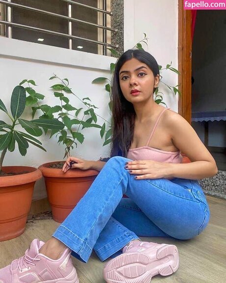 Akshita Rai Shrivastava star exclusive img