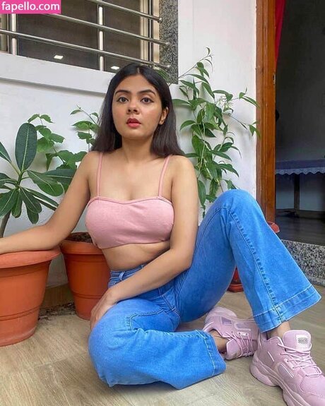 Akshita Rai Shrivastava art actress photo