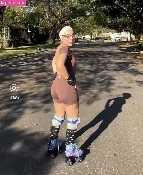 Taby Carvalho porn model pics