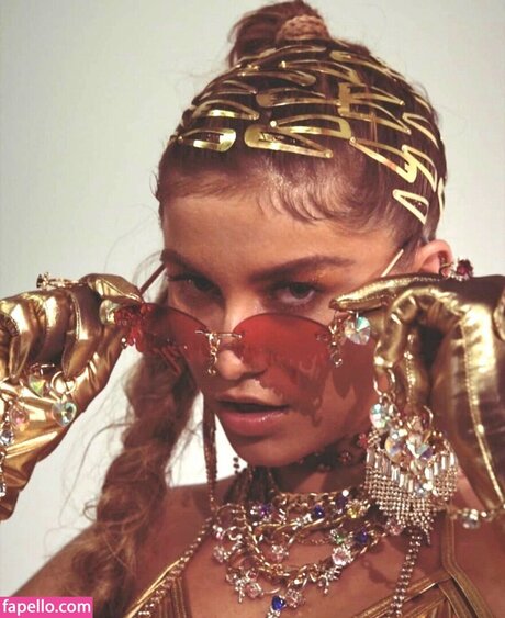 sofiareyes sexy star pic