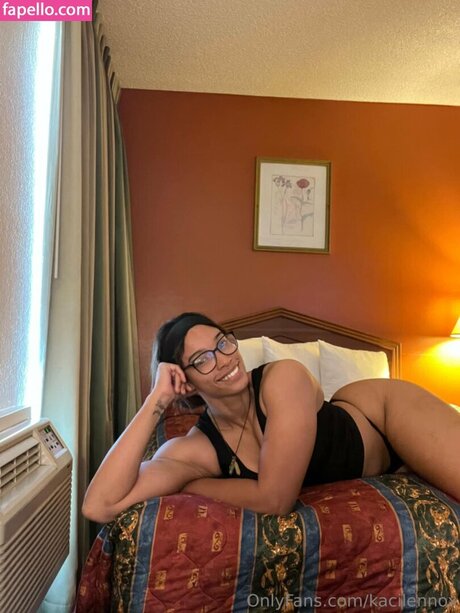 Kaci Lennox hd actress photos