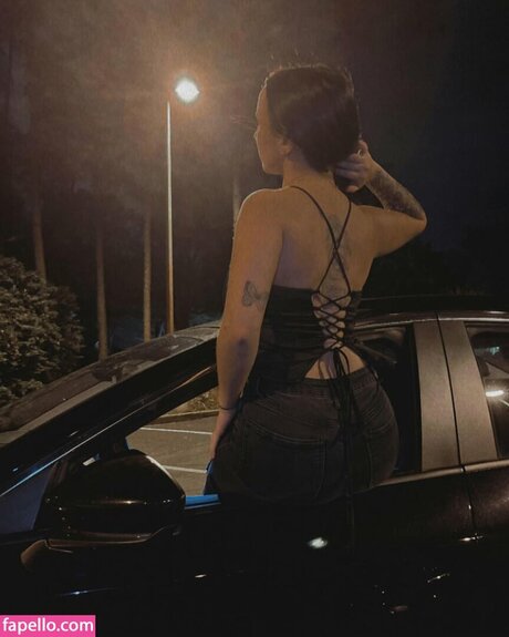 Sierra Elizabeth star nude picture